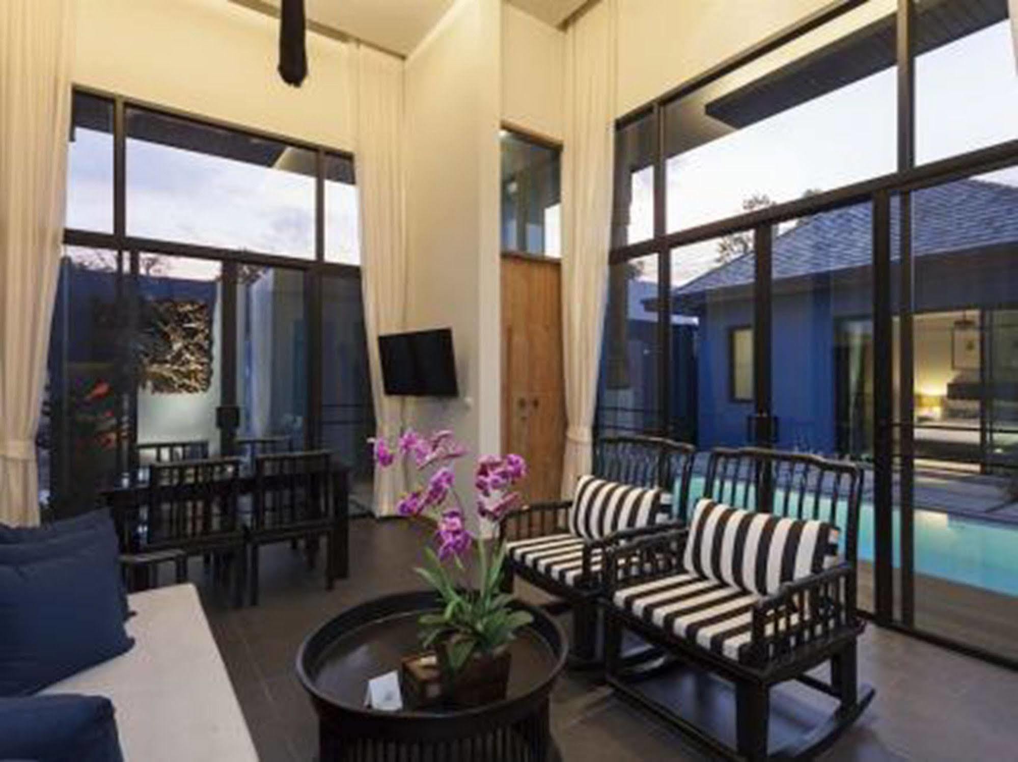 Wings Phuket Villa By Two Villas Holiday Extérieur photo